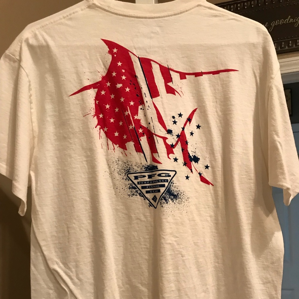 Columbia T-shirt